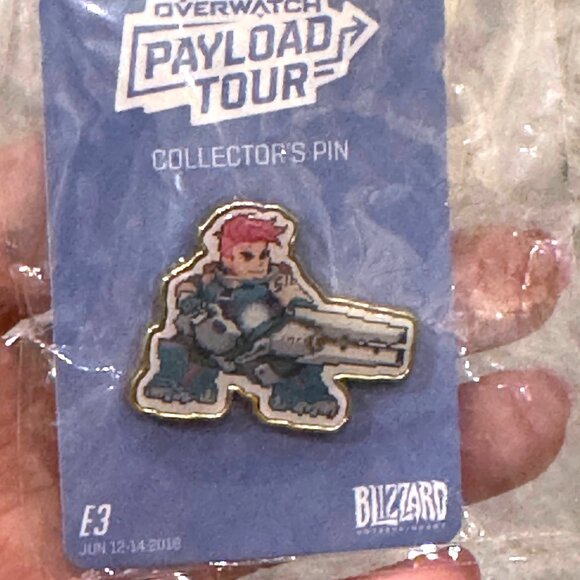 Blizzard Overwatch Zarya Payload Tour Pin - Picture 1 of 1